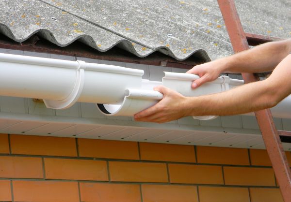 Cost of Gutter Hanging in Fuquay Varina